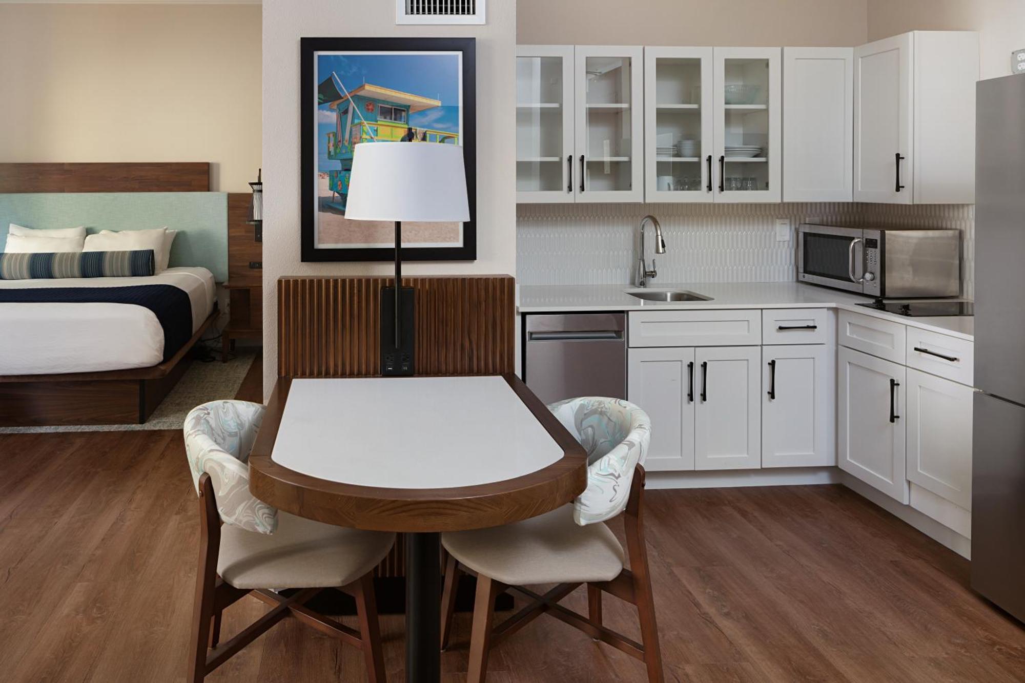 The Atlantic Suites On The Ave Делрей Бийч Екстериор снимка