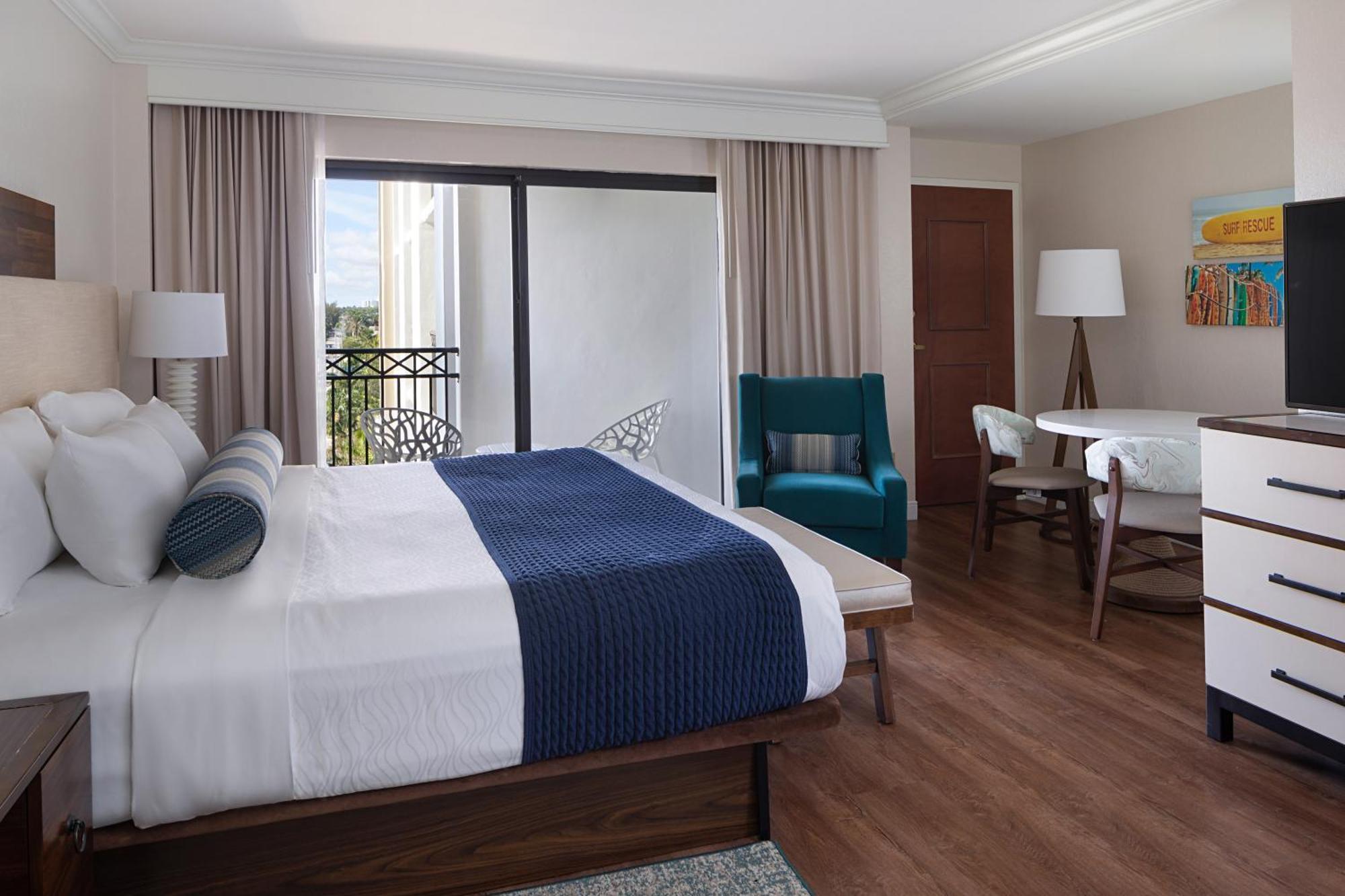 The Atlantic Suites On The Ave Делрей Бийч Екстериор снимка